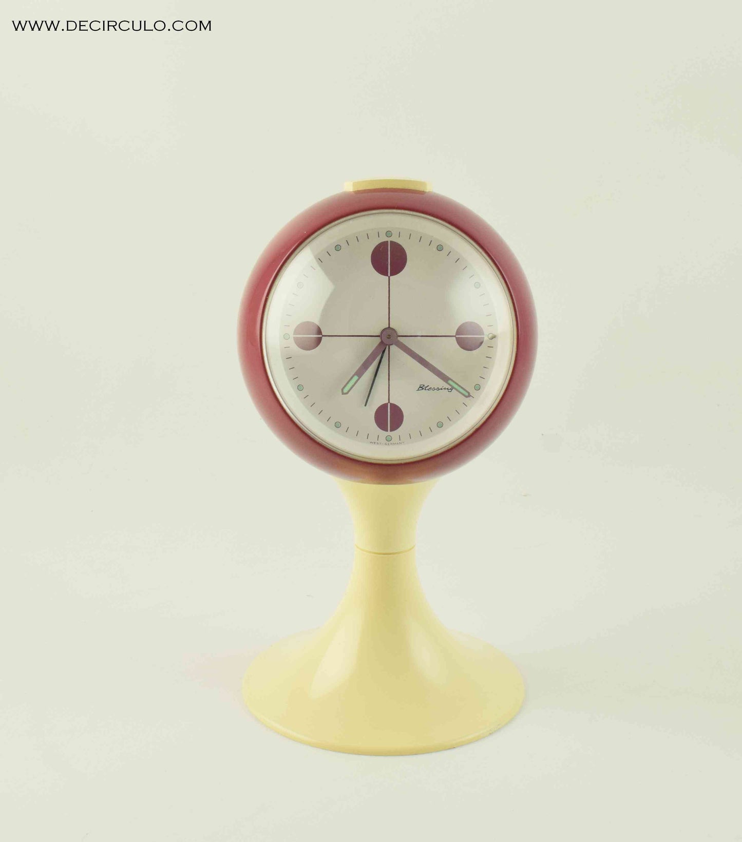 Pedestal alarm clock in a tulip shape, made by Blessing, west Germany, in the early seventies.