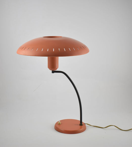 Louis Kalff salmon colored table lamp philips industrial design icon from the 1950s and 1960s