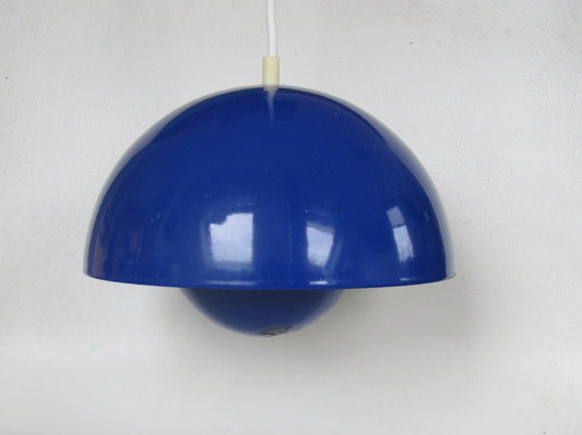 Blue enamel Flowerpot of Verner Panton for Louis Poulsen. Original 1960s danish enamal version