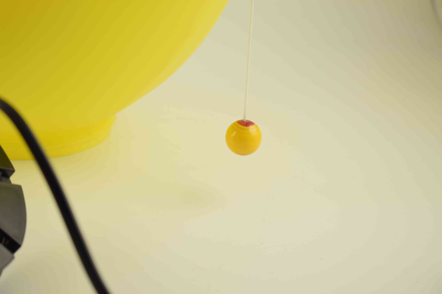 bilumen, kids lights, bed, eames, children, kids, lighting, lamp, balloon, yellow, panton, funny, present