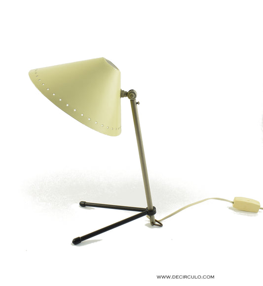 hala busquet, pinocchio pinokkio, industrial lamp, bedside lamp, desk light, dutch design, gispen raak dijkstra, minimalistic art, poulsen stilnovo, design icon eames, nelson eames pastoe, small tabe lamp, kalff sciolari rizzo